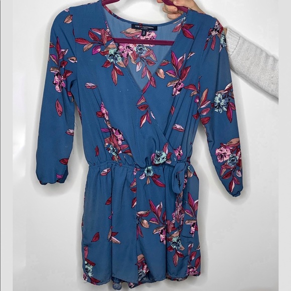 Floral romper - Picture 2 of 2